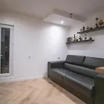 Charming Apartment Near Canal St Martin